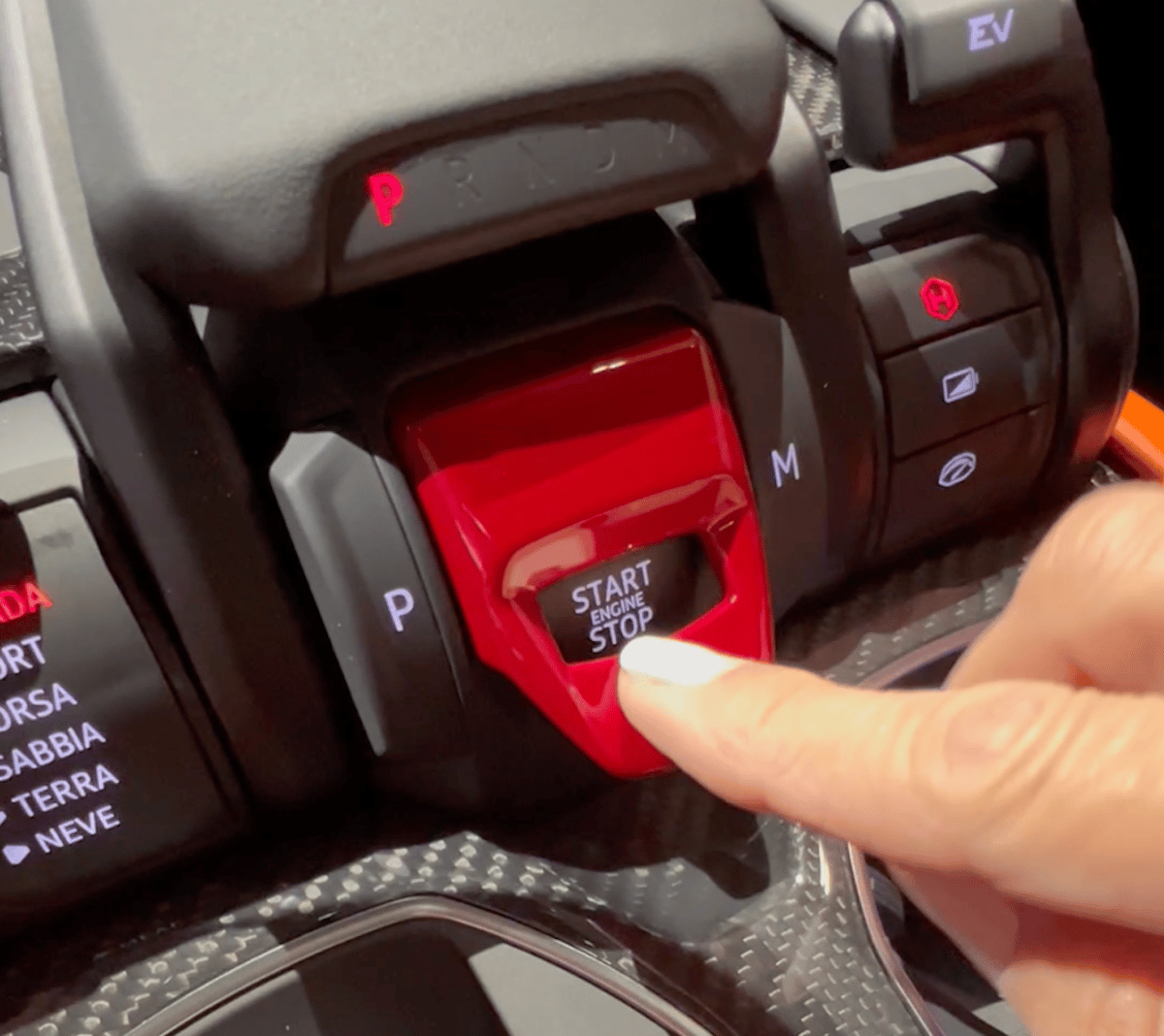 Lamborghini Urus Se Start Button