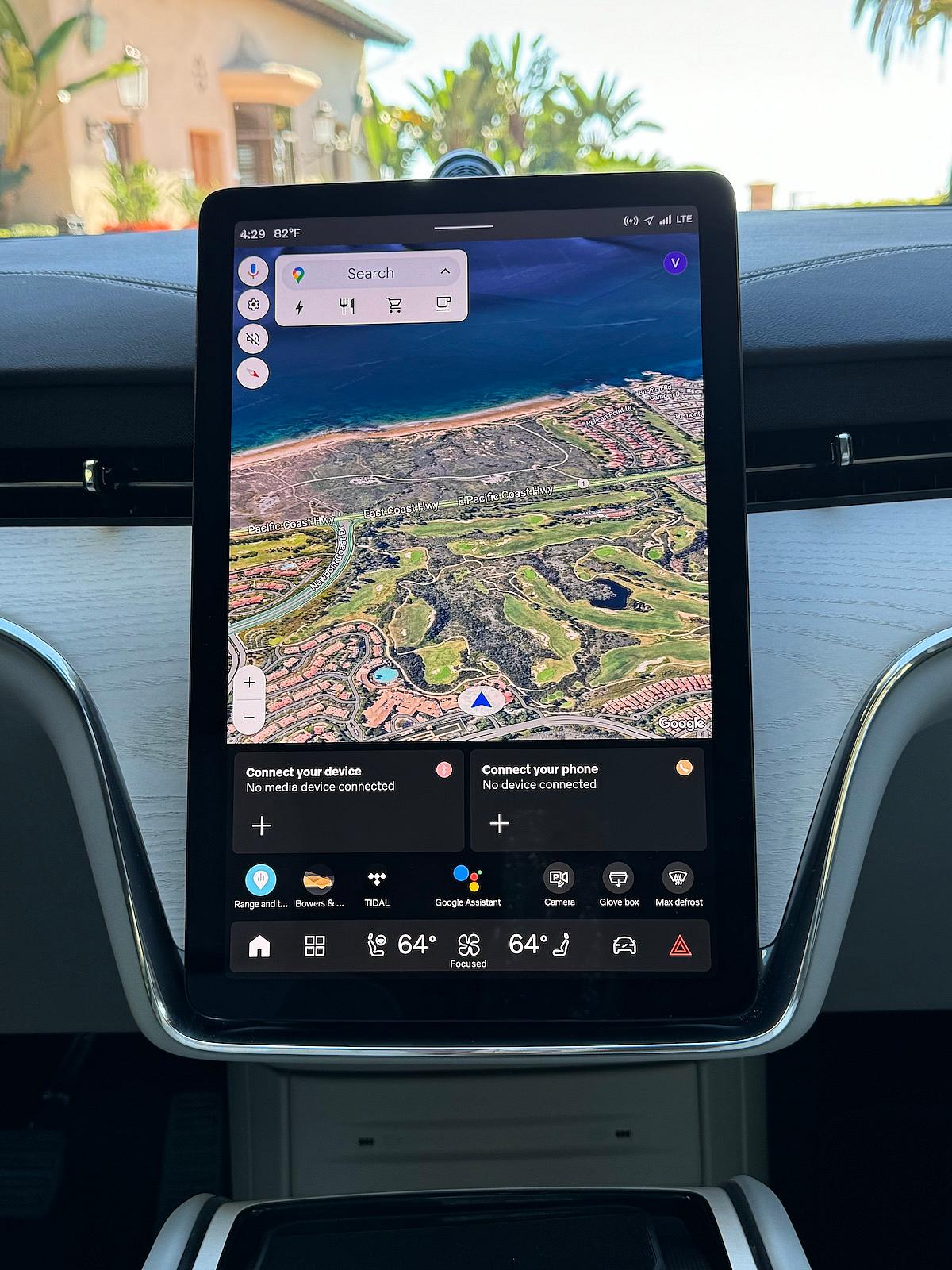 Volvo EX90 EV or Volvo XC90 Plug-in Hybrid EV: Which 3-Row SUV is the Right Choice For You? 9 The Center Screen In The 2025 Volvo Ex90