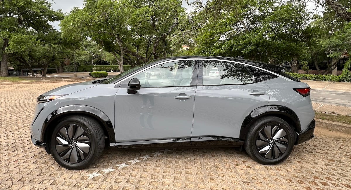 A side view of the Nissan Ariya