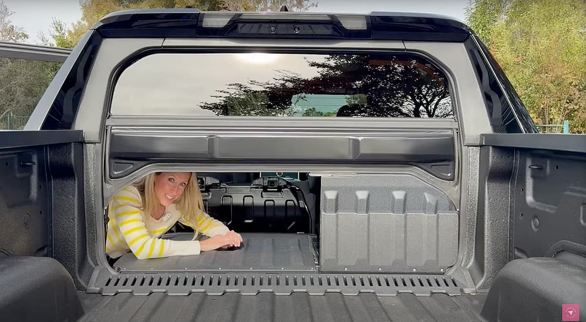 11 Things We Love About the GMC Sierra EV Pickup Truck—And One Thing That's Missing 7 The Midgate Expands The Truck Bed In The The Foldable Midgate In The 2025 Gmc Sierra Ev