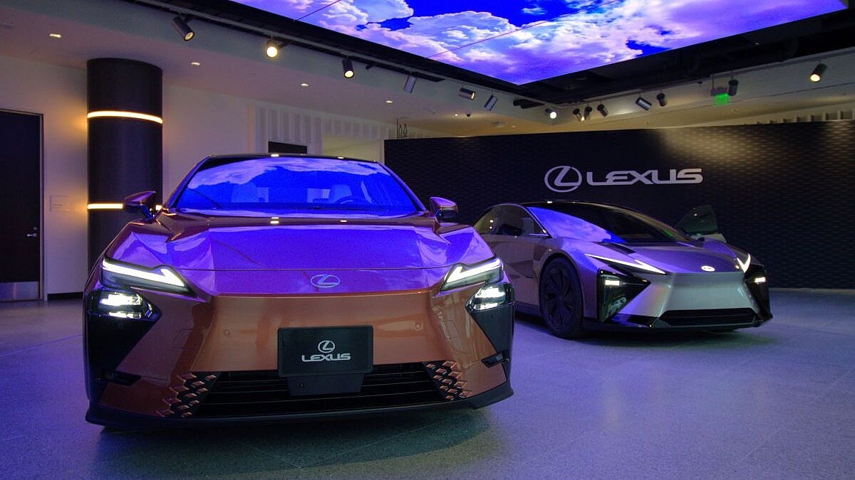 The 2026 Lexus Es Sedan Next To The Concept Car It Was Inspired By
