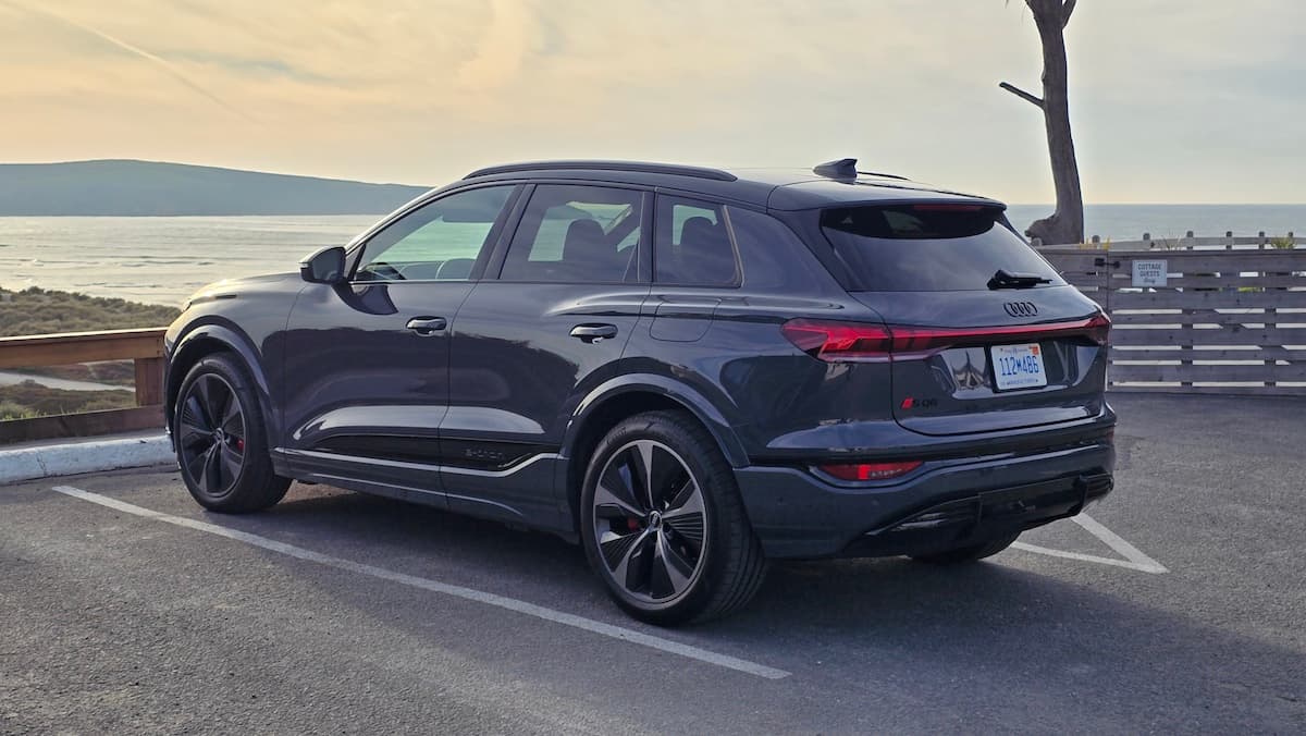 2025 Audi Q6 e-tron First Drive: This Porsche-Inflected SUV is Audi’s Best EV Yet 12 2025 Audi Sq6 E-Tron