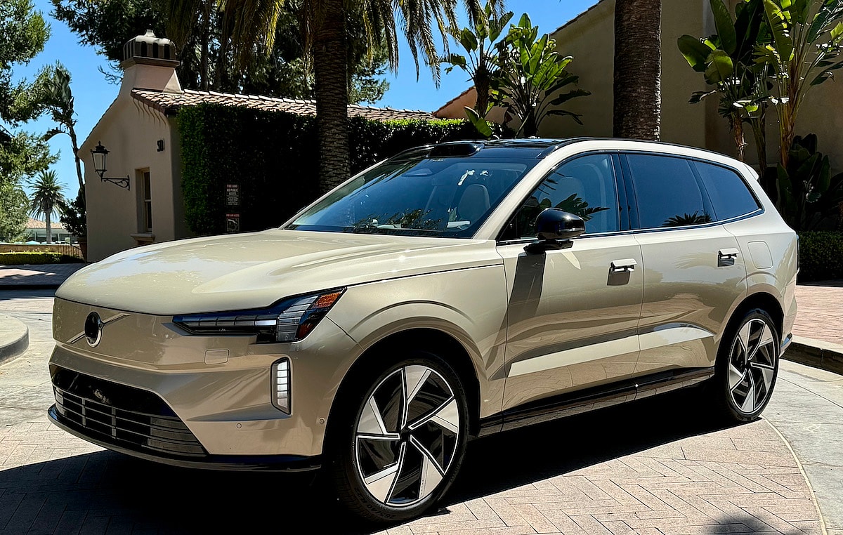 2025 Volvo Ex90 Hands Free Driving Self Driving Cars