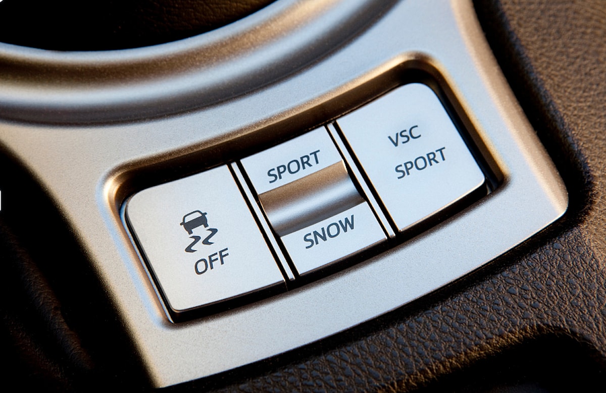 Traction-Control-Light Car Repair