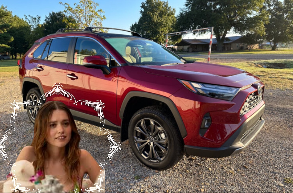 Chelsea With Her Toyota Rav4 Prime White Lotus Season 3