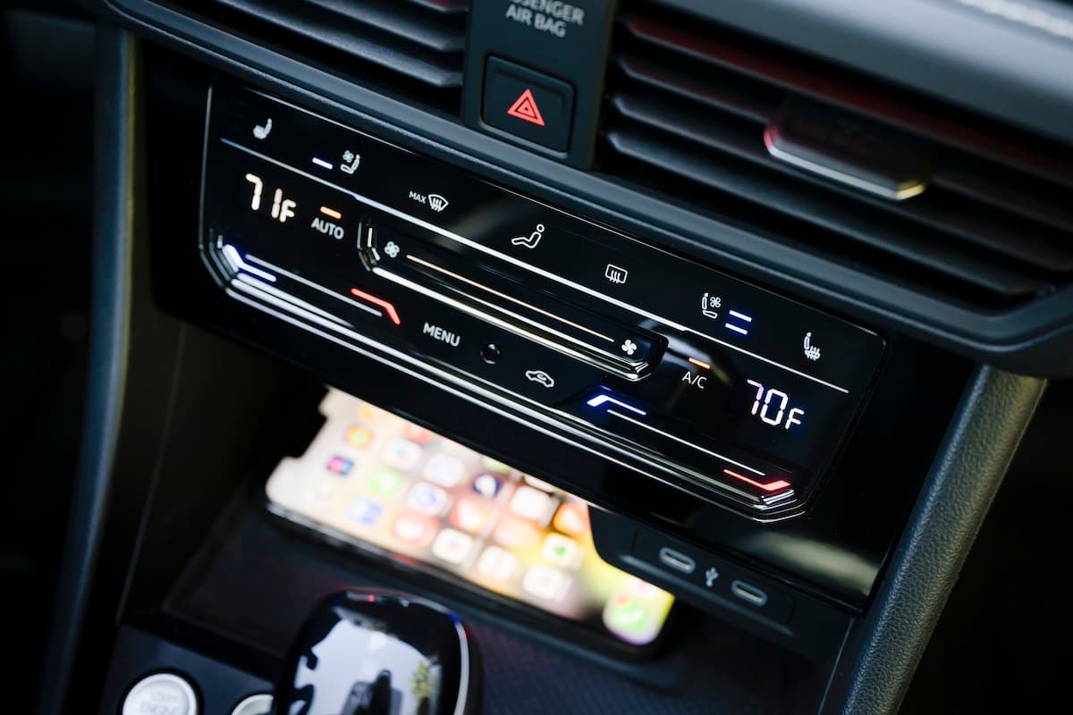 A More Powerful Wireless Phone Charger With Cooling Is Included In The 2025 Vw Jetta