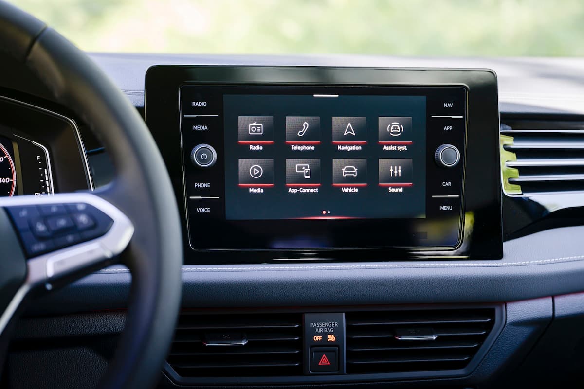 An 8 Screen Is Standard In The 2025 Vw Jetta