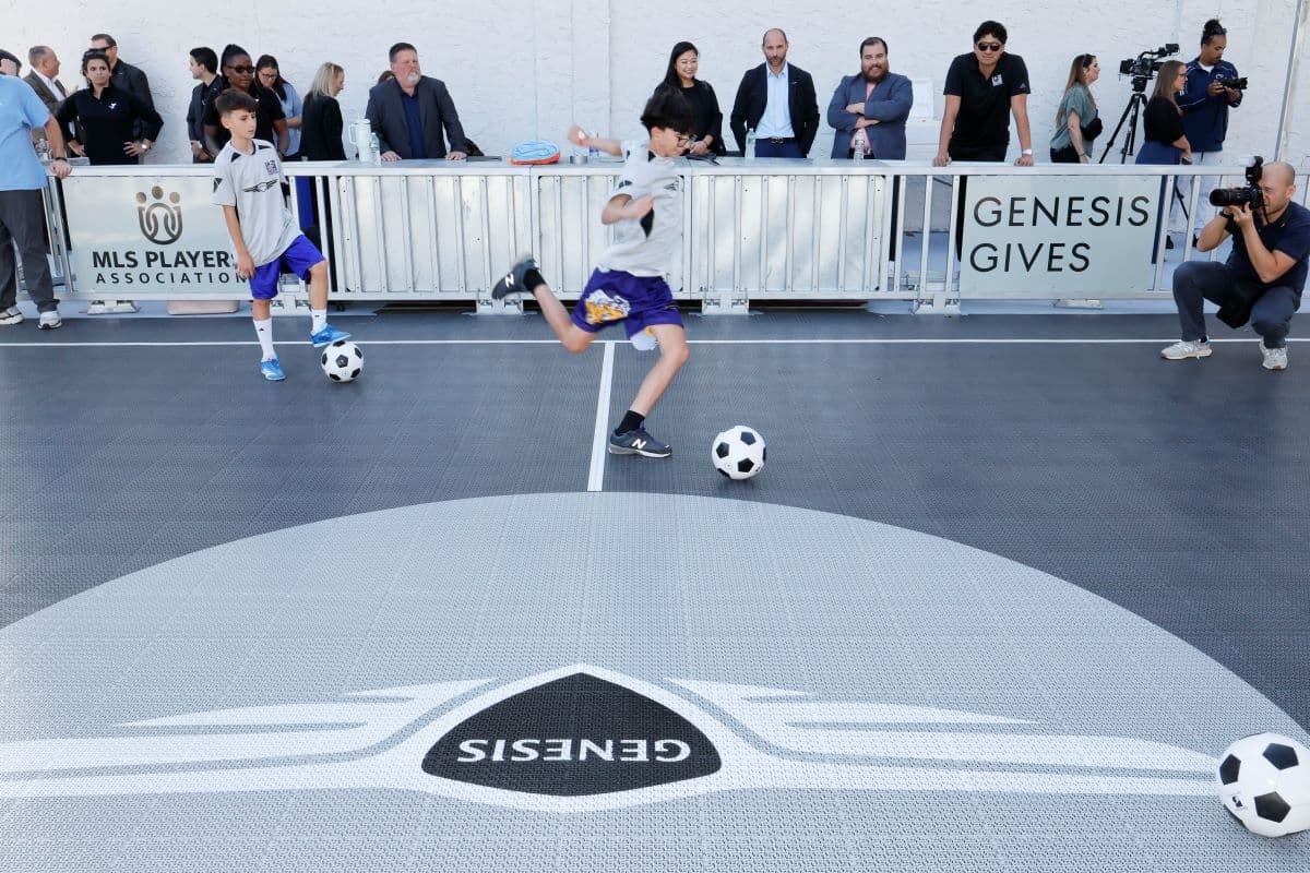 A New Soccer Field Is Driving Change Thanks to ... Genesis? Here's How the Company Is Giving Back 6 Young Athletes Excitedly Play Soccer On A New Mini-Pitch In Staten Island, Ny