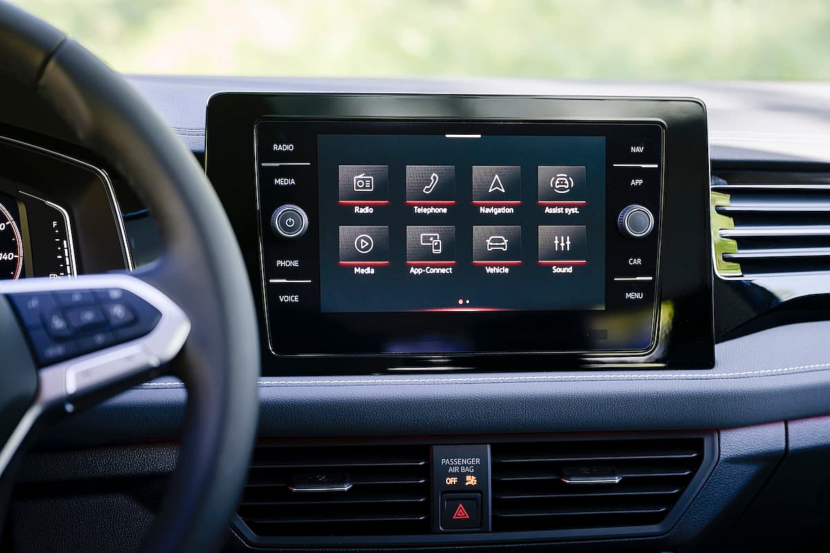 An 8 Screen Is Standard In The 2025 Vw Jetta