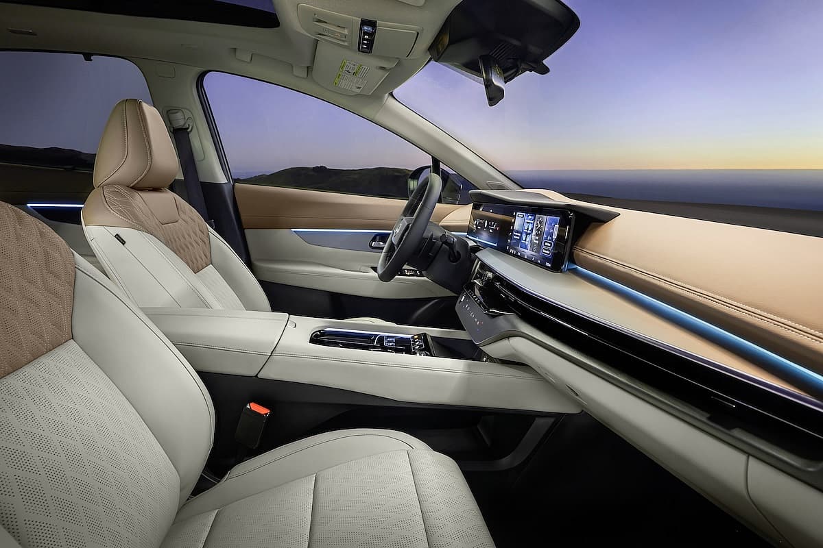 A Girls Guide To Cars | The 2025 Nissan Murano Aims To Be Zen On The Road - 2025 Nissan Murano Interior Golden Hour Interior 1
