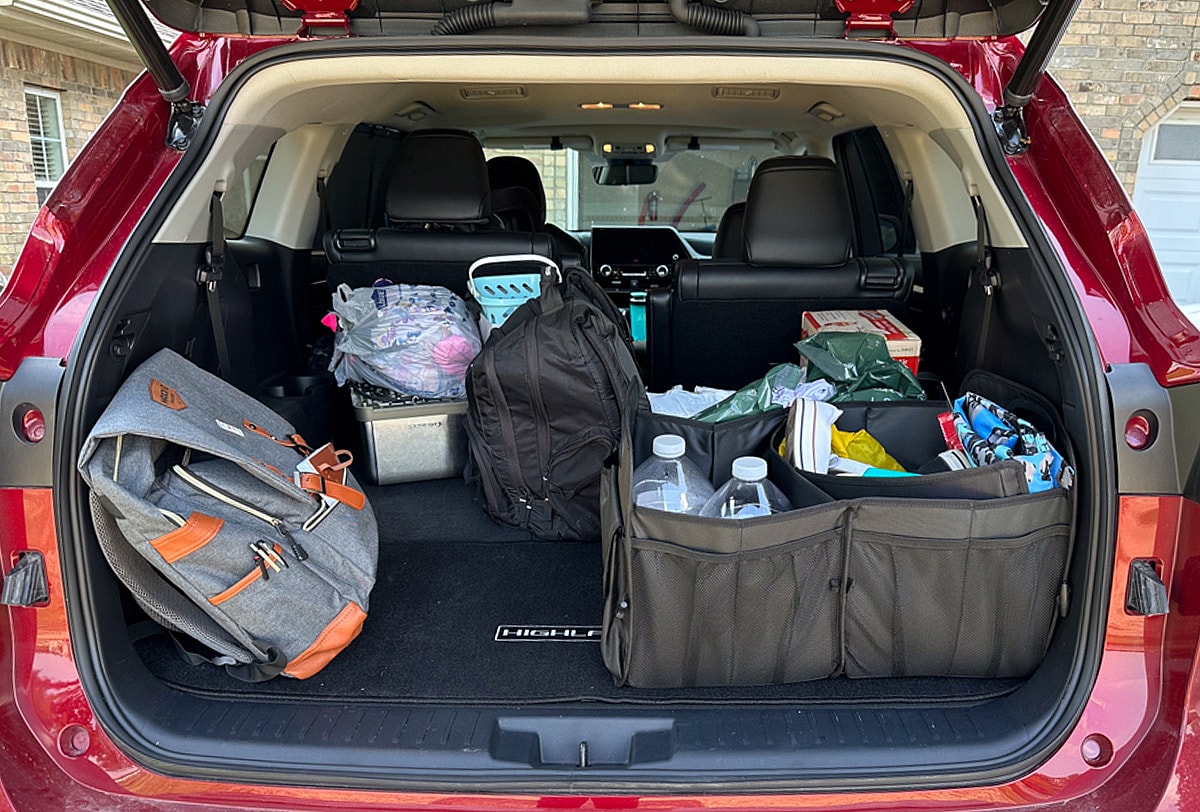 Green and Spacious: The Best 7-Seater Hybrid SUVs, From Luxury To Affordable 16 Hybrid Suvs, 3-Row Suvs