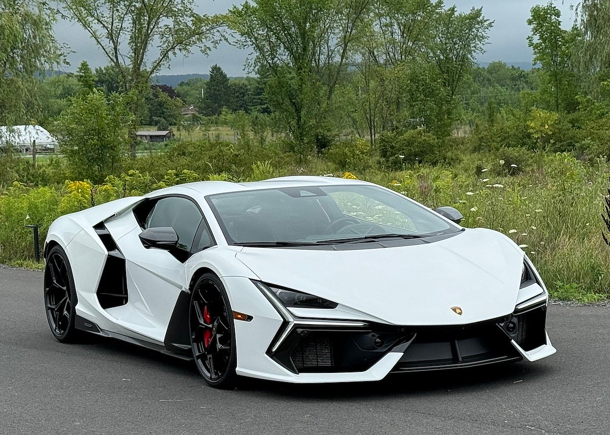 Lamborghini Revuelto First Drive: What It's Like to Drive This Supercar 12 The Lamborghini Revuelto