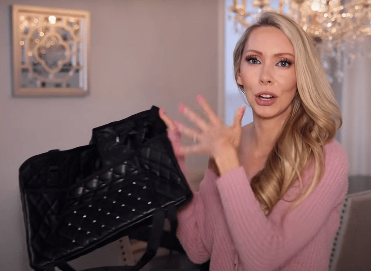 New Years Resolutions Calling For a Car Interior Reset? Our Favorite Organizing and Clean Car Tips 6 Purse Holder New Years Resolution Clean Car Tips