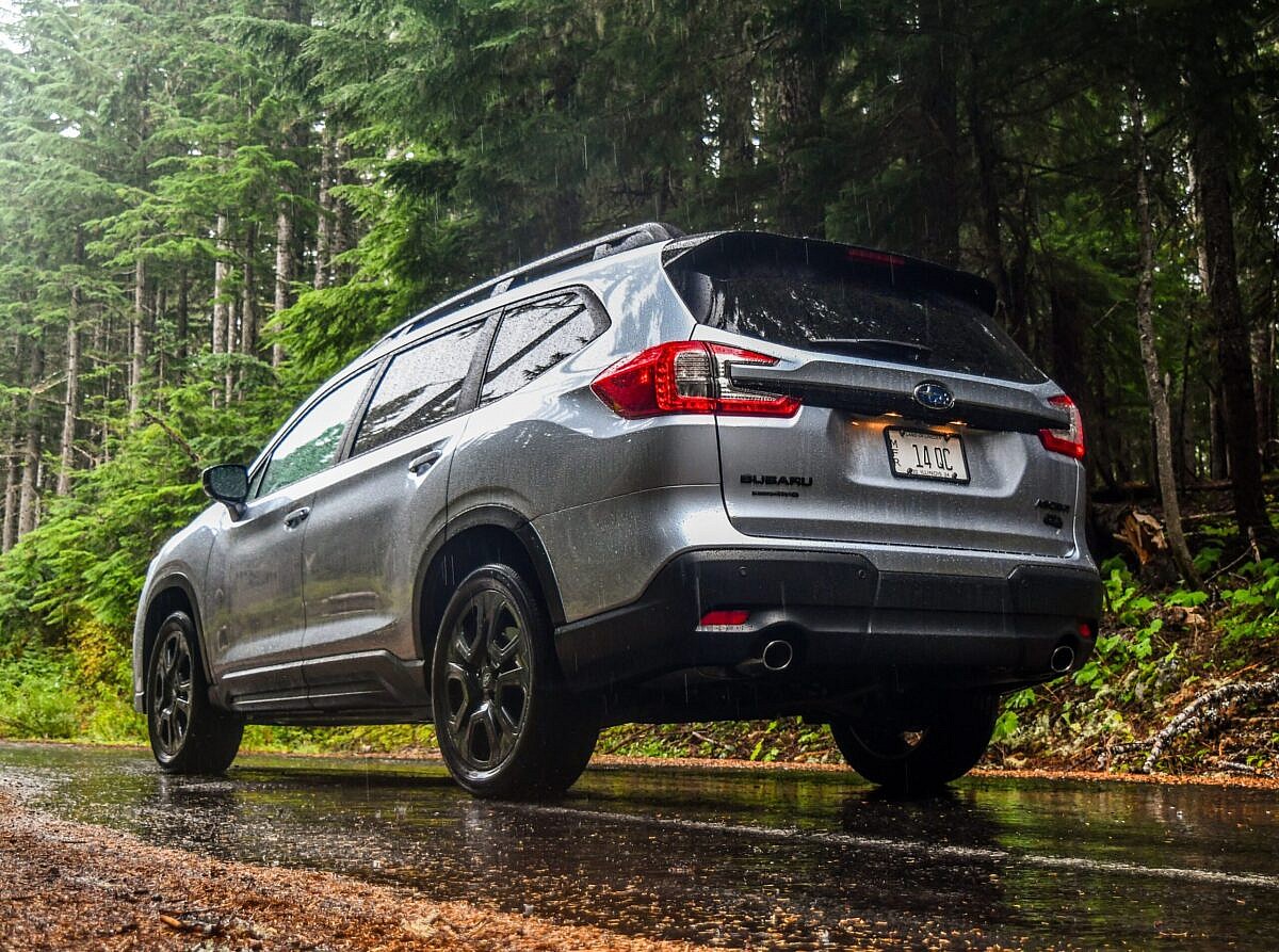 Don't Worry, Subie Newbie - We'll Help You Pick The Right Subaru For Your Next Adventure 9 Rear View Of The 2024 Subaru Ascent Onyx Edition