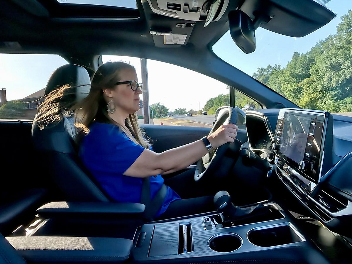 Driving 1 - Toyota Sienna Woodland Edition - Holli Fourniquet