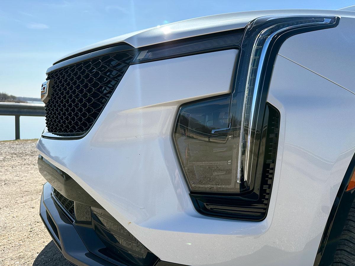 Cadillac XT4 AWD Sport - A Legacy of Excellence 3 Cadillac Xt4 Awd Sport