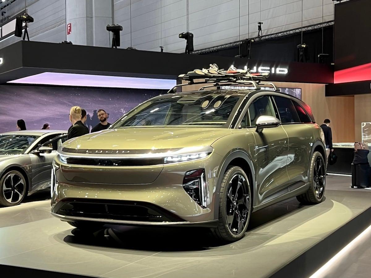 James Charles Needs a New Car. We Have Thoughts—and Ideas 19 The Lucid Gravity