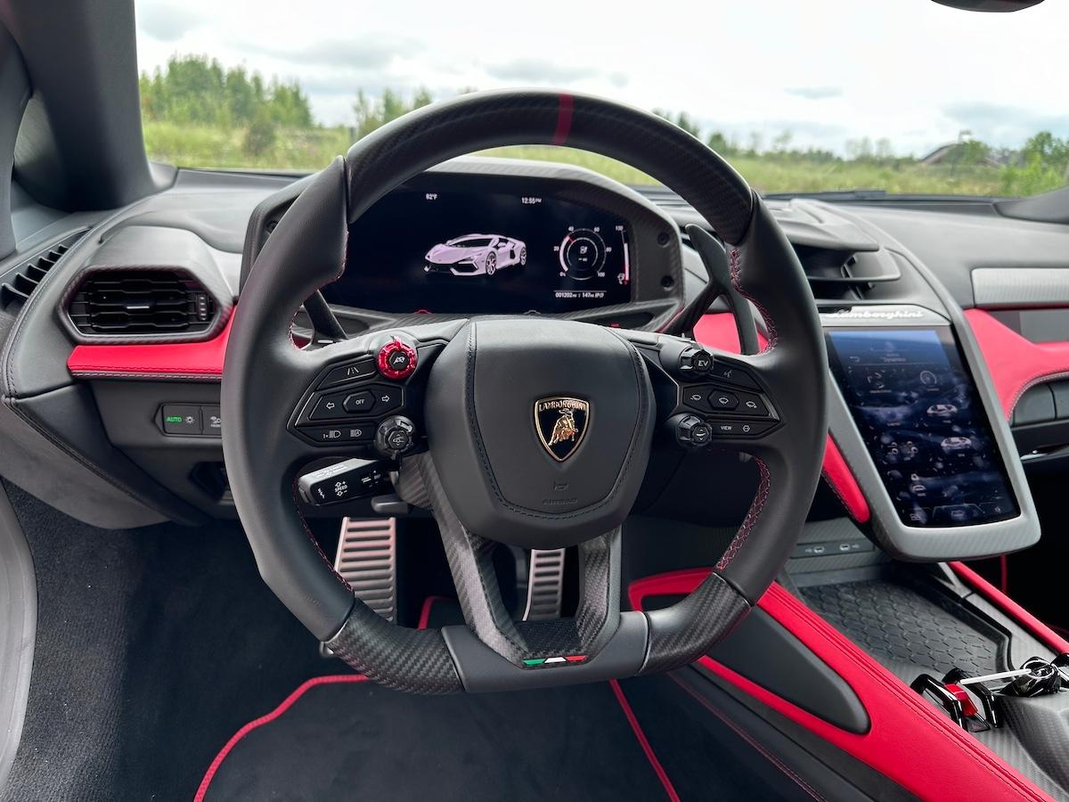 The Steering Wheel Of The Lamborghini Revuelto Has 26 Function Buttons