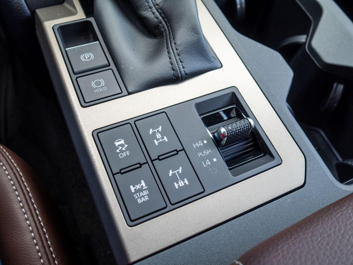 2024 Toyota Land Cruiser-03