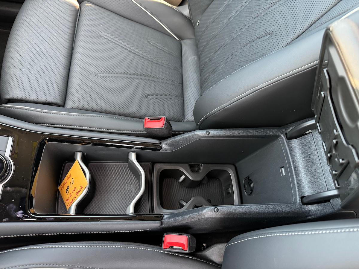 The Flexible Center Console In The 2025 Vw Tiguan