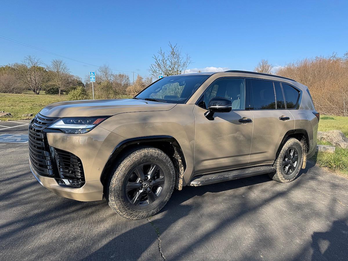 The 2025 Lexus Lx 700H Overtrail Edition