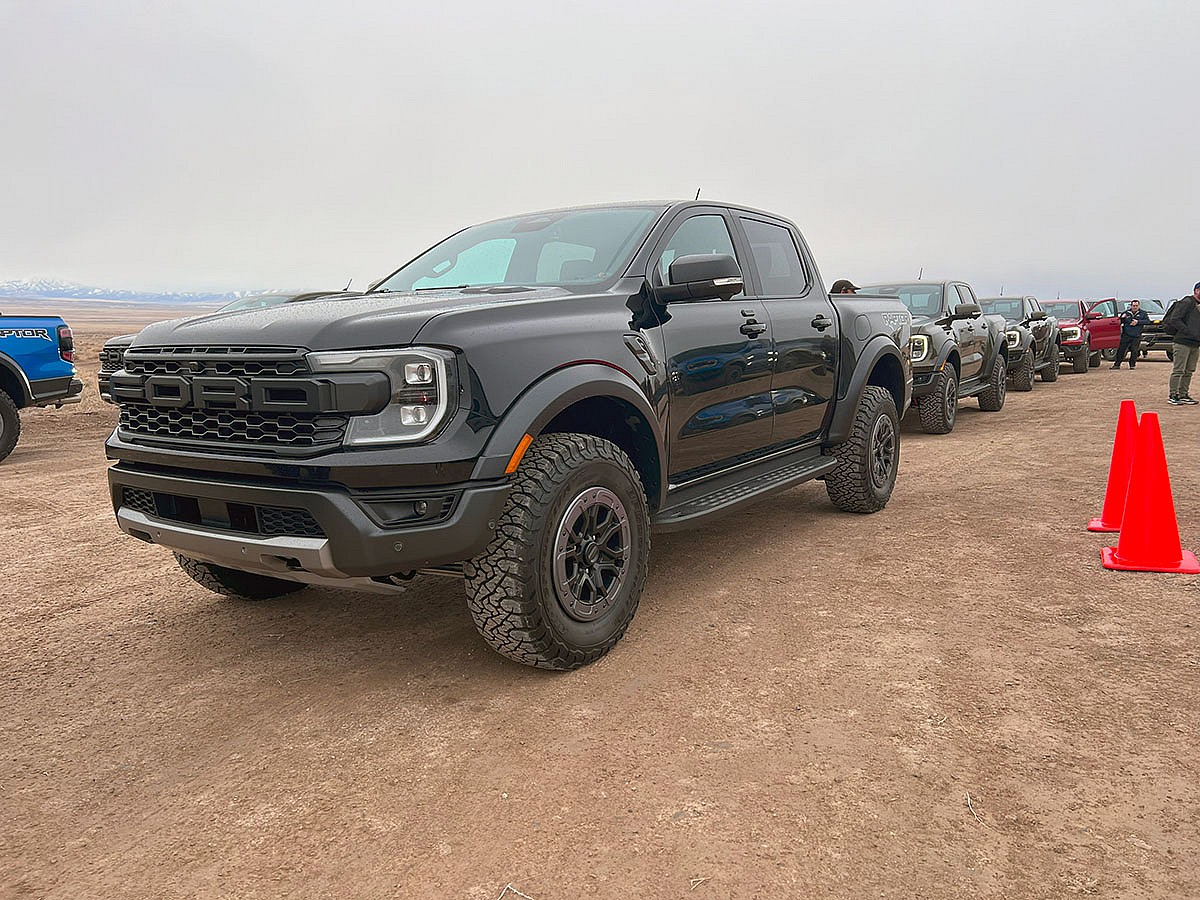 The 2024 Ford Ranger Raptor: When a Pickup Truck is Meant to Make You Feel Alive 10 Ford Ranger Raptor
