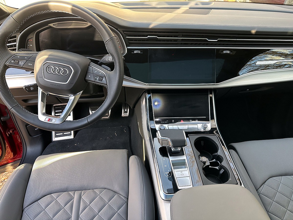 Want to Drive Like a Superstar? There's an Audi Q7 Luxury SUV for That 4 2024 Audi Q7 Quattro