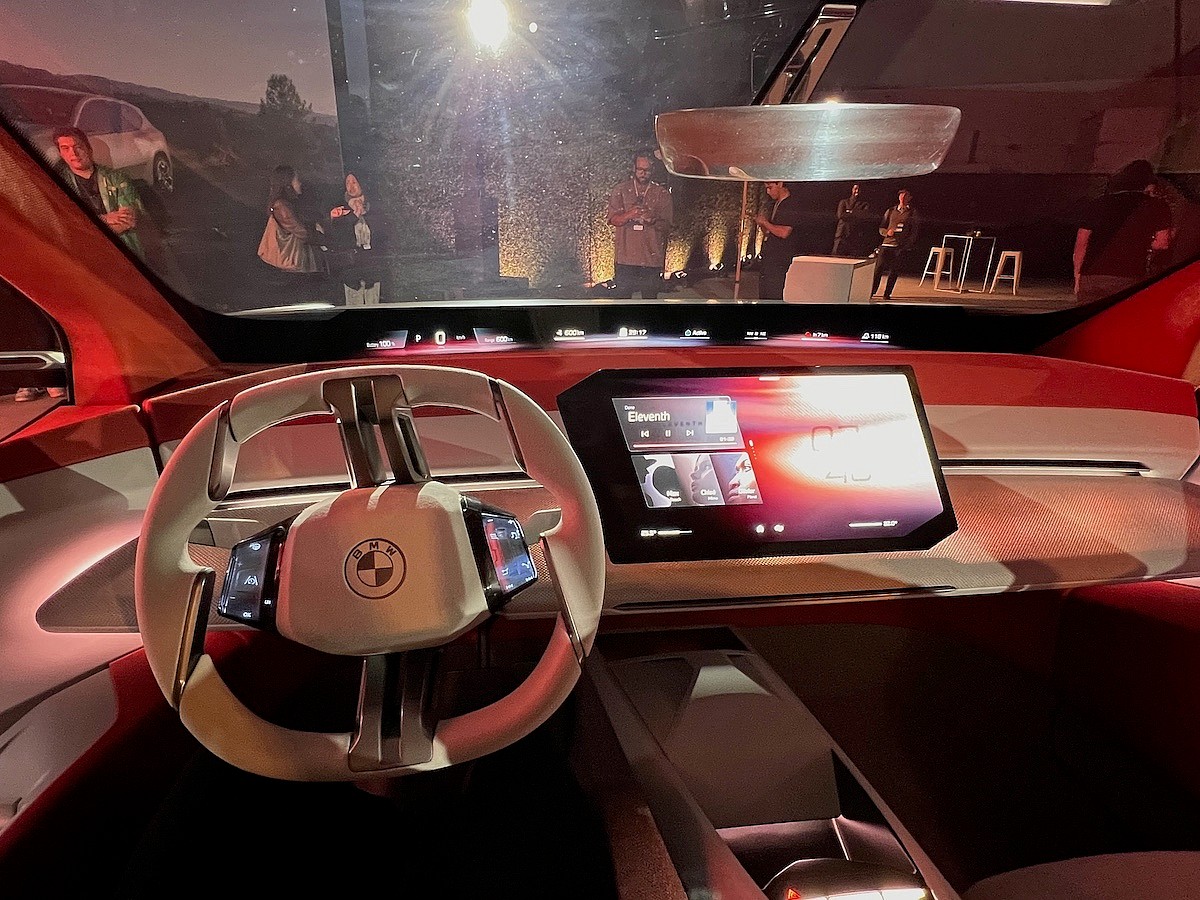 The Bmw Neue Klasse X At Night