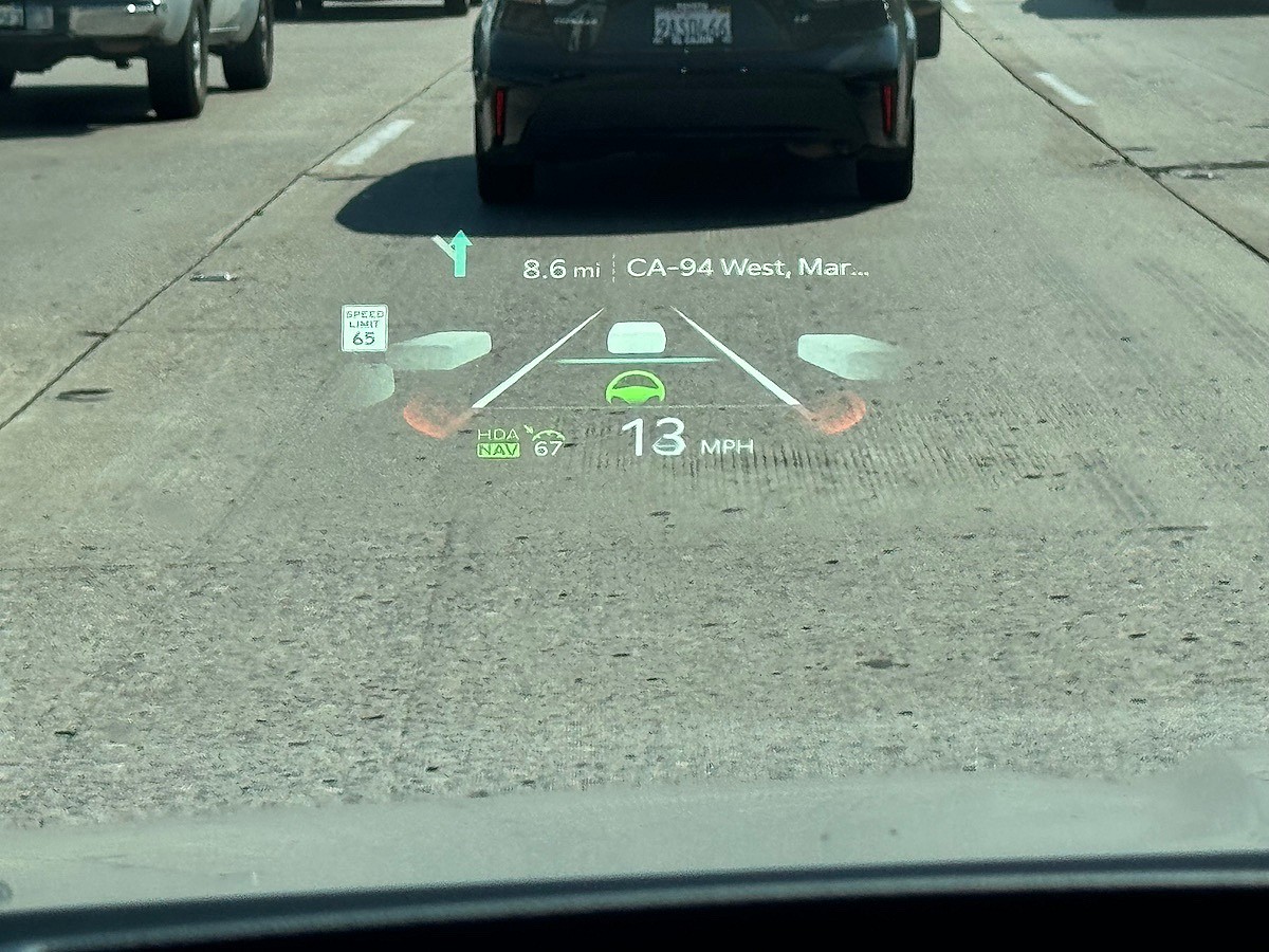 Head Up Display In The 2025 Kia Carnival