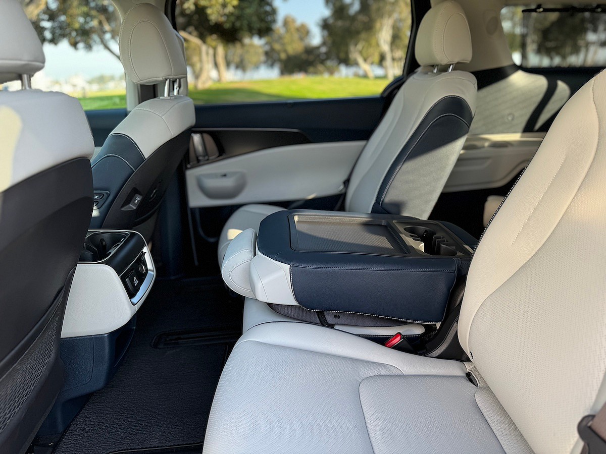 The Center Seat Folds And Can Be Removed In The 2025 Kia Carnival