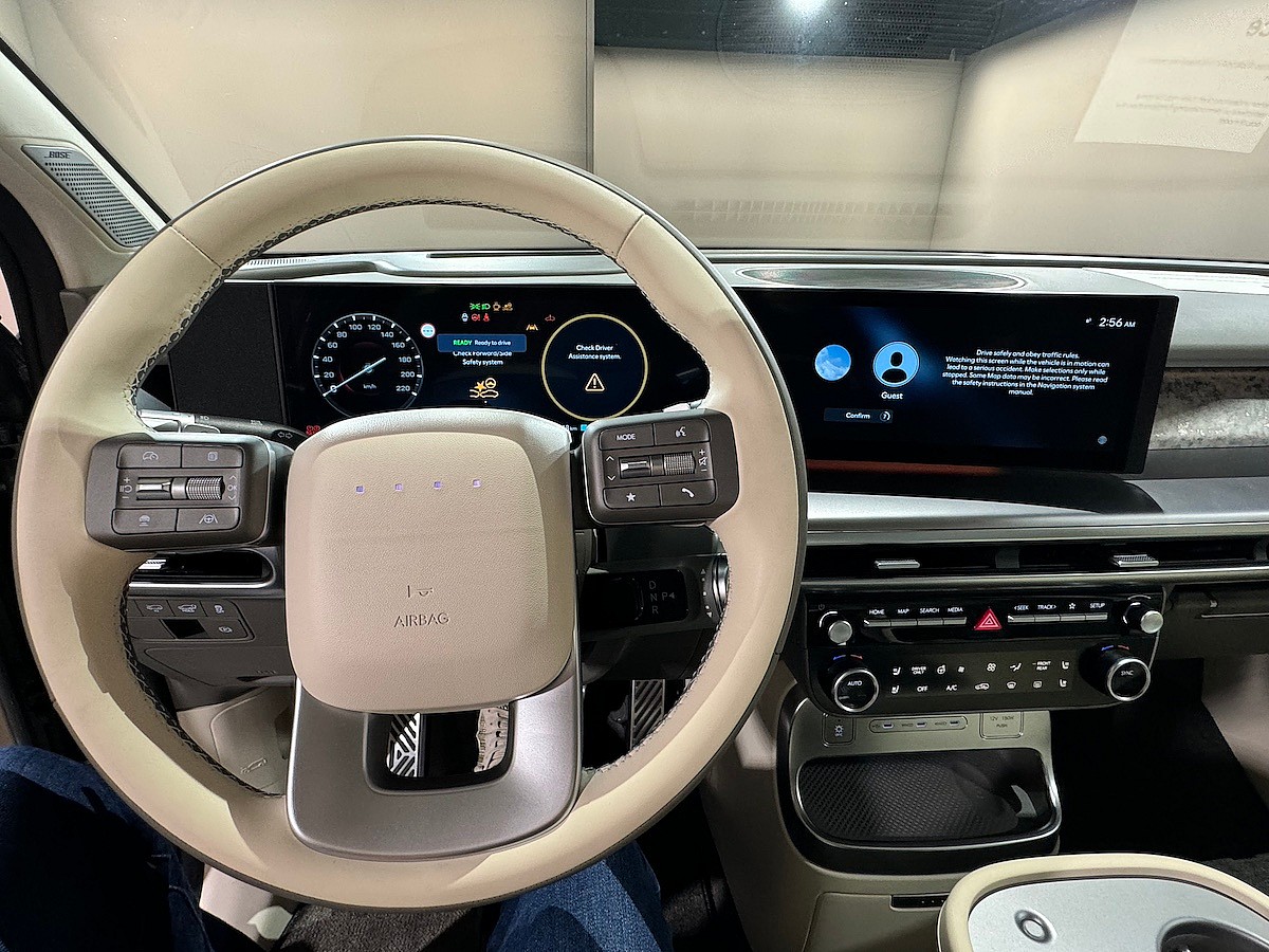 3Rd Row Access In The 2025 Hyundai Ioniq 9