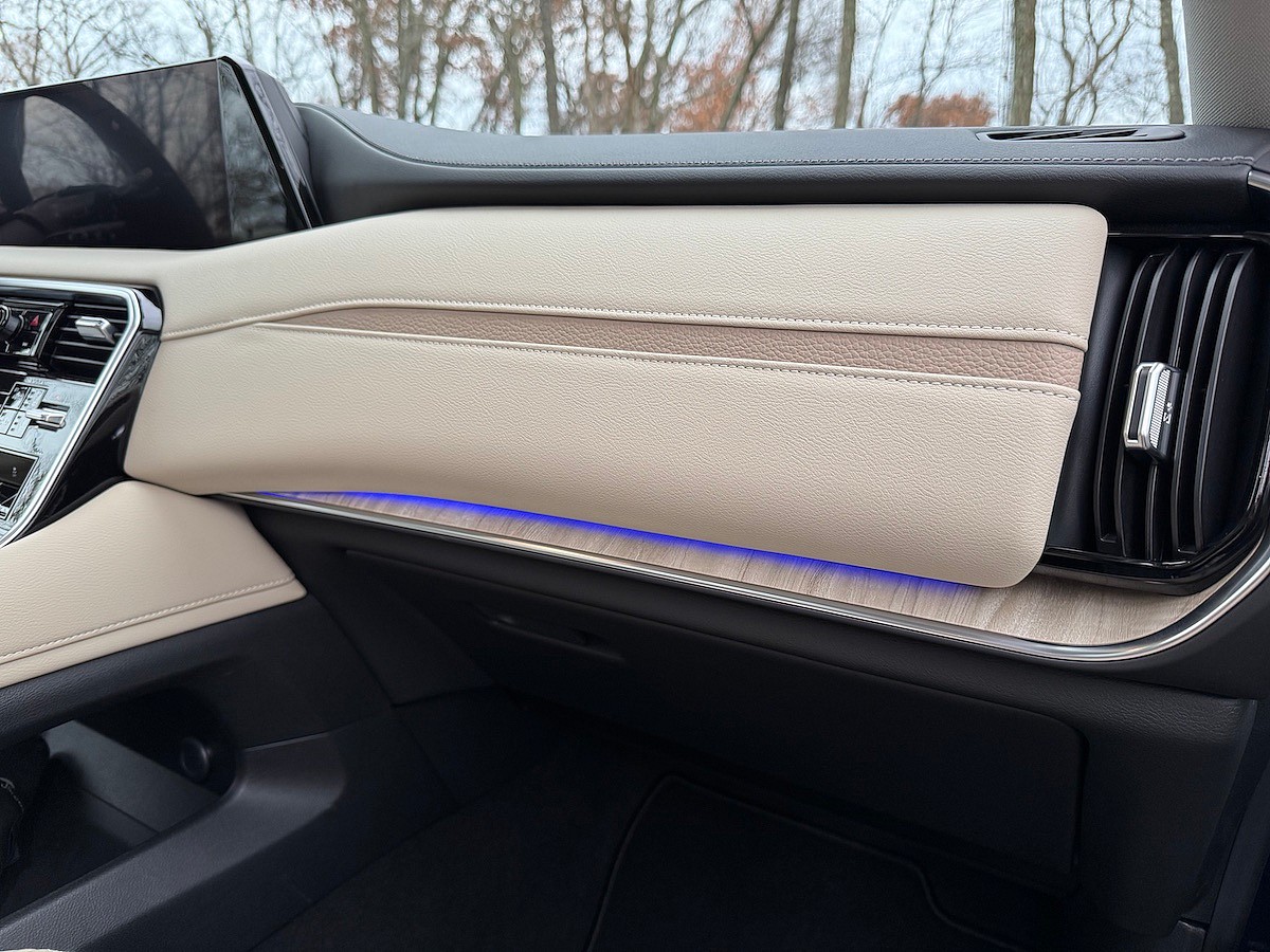 Ambient Lighting In The 2025 Nissan Armada