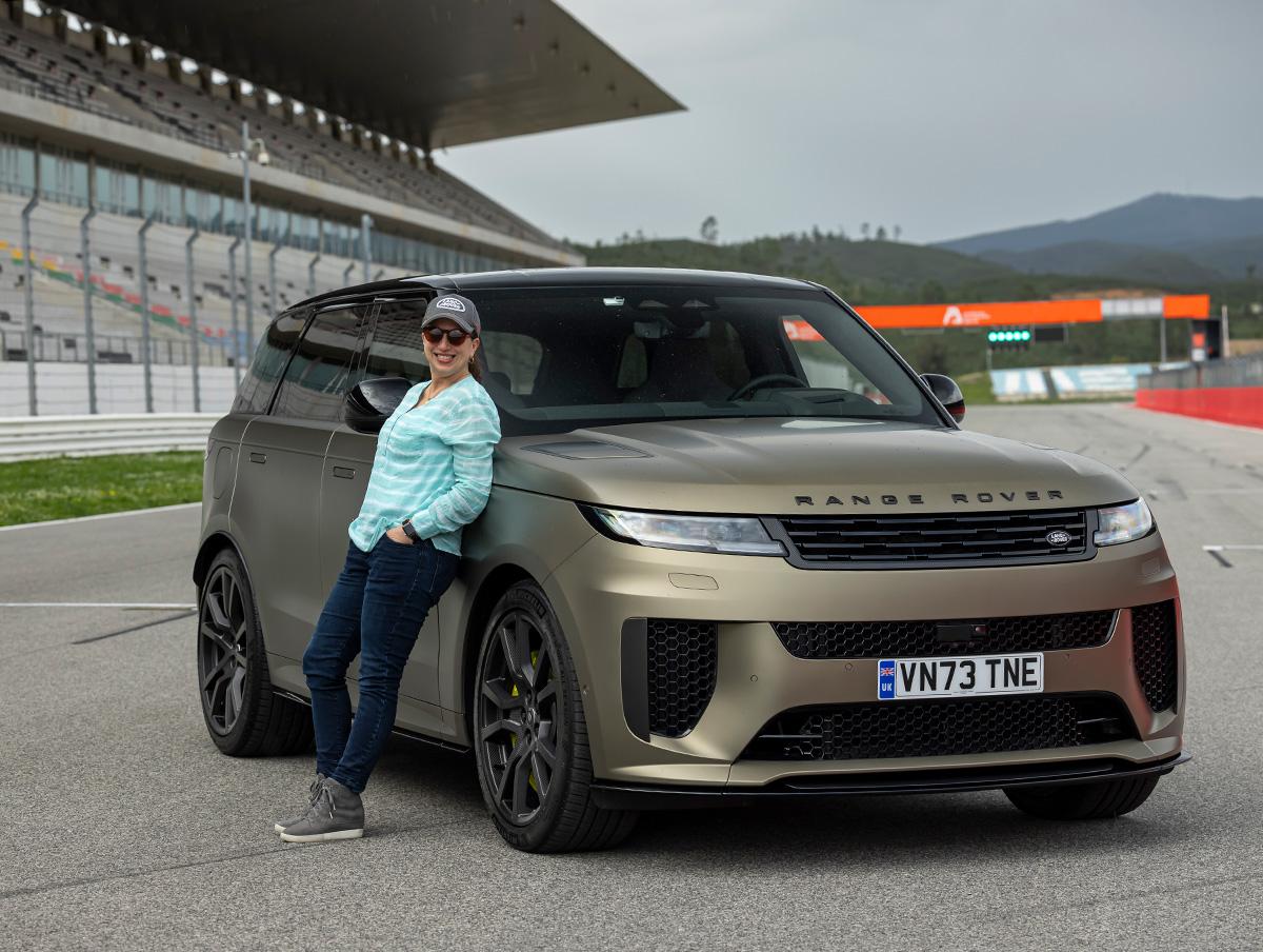 Taylor Swift and Travis Kelce's Getaway Cars—And Alternatives That'll Fit Any Budget 6 Range Rover Sport Sv