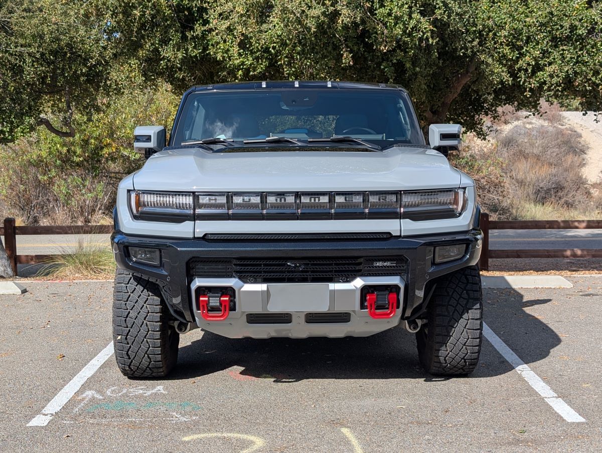 The 2025 GMC Hummer EV 3X SUV