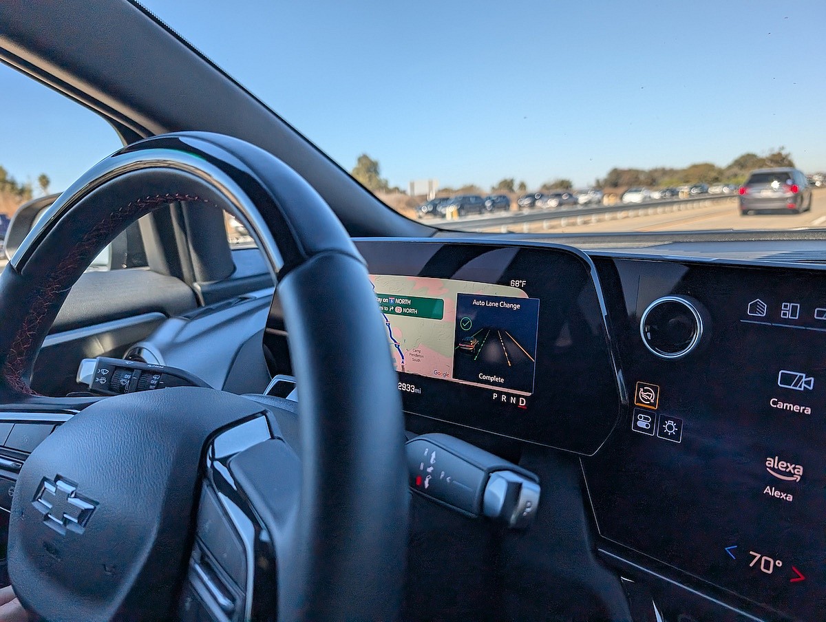 The Chevrolet Equinox EV Impressed Me So Much, I Bought It After Reviewing It 10 2024 Chevrolet Equinox Ev Rs Super Cruise Lane Change