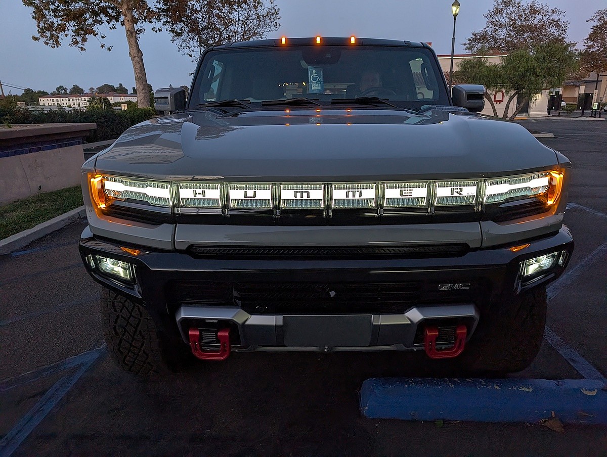 2025 Hummer Ev Suv Front Illuminated Lightbar