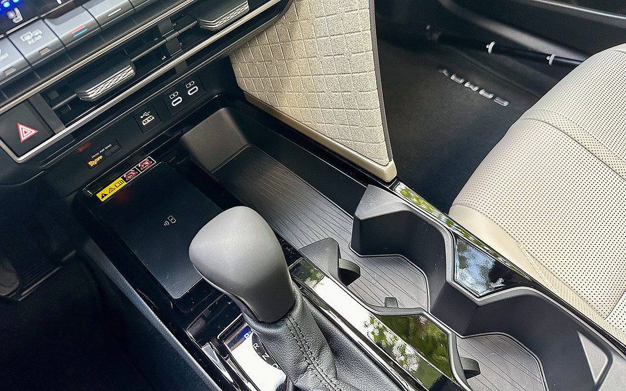 Toyota Camry Xle Awd Hybrid Cars