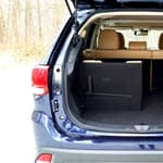 A Girls Guide To Cars | The 2016 Mitsubishi Outlander Aims To Make Decision Making Easy - Mitshubishi Outlander Trunk