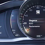 Volvo V60 Cross Country Elegance Theme