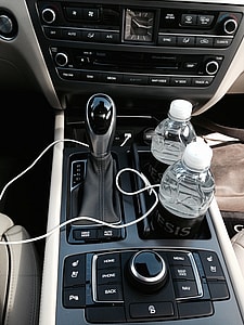 2015 Hyundai Genesis Center Console