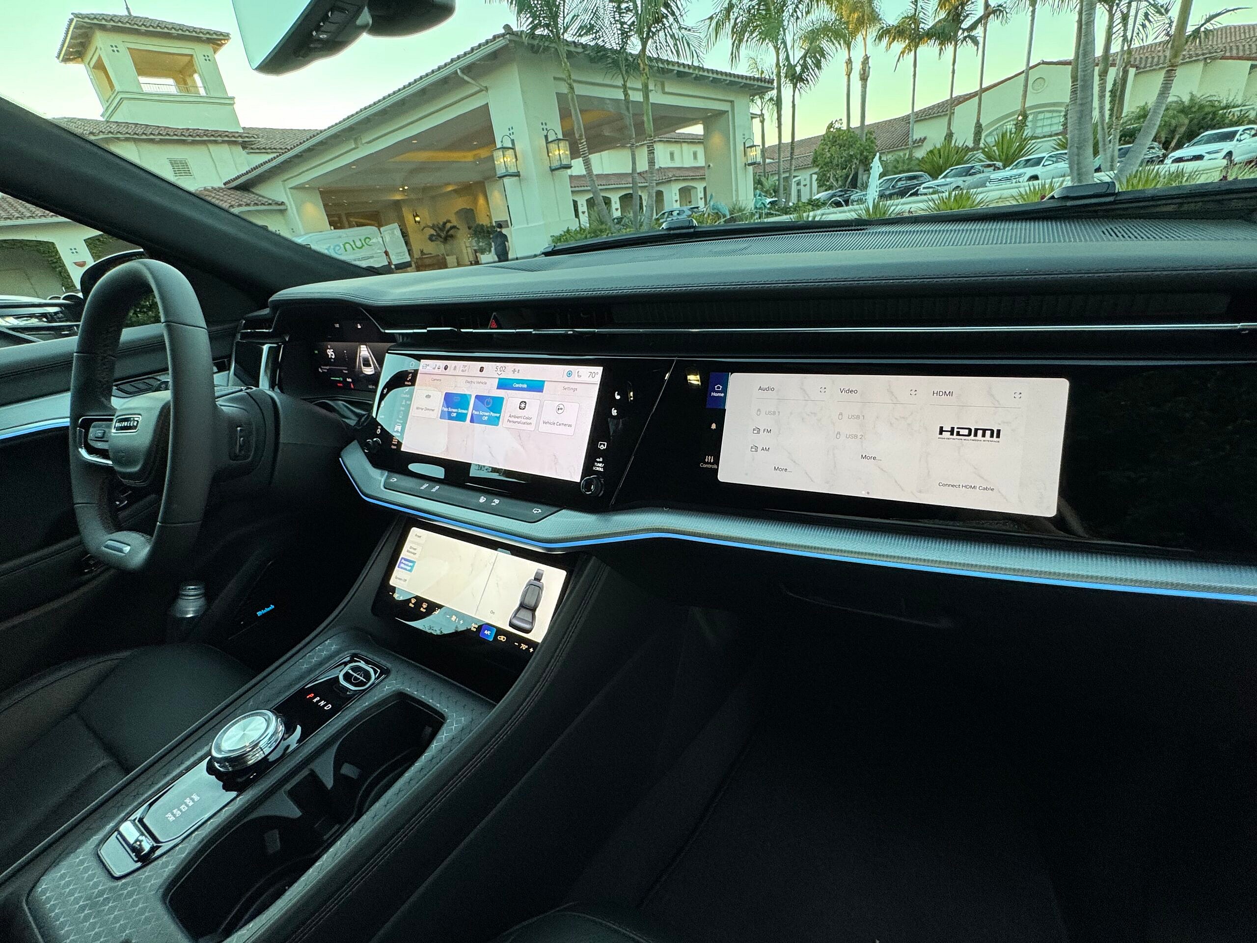 The Front Screens In The Jeep Wagoneer S