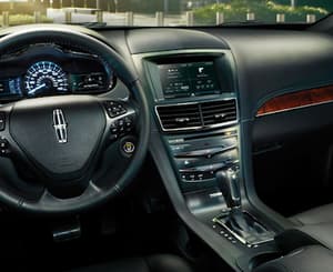 2013 Lincoln MKT Review: Pro-Quality Passenger Comforts; Luxury All Around 3 A Girls Guide To Cars | 2013 Lincoln Mkt Review: Pro-Quality Passenger Comforts; Luxury All Around - Lincoln Mkt Interior