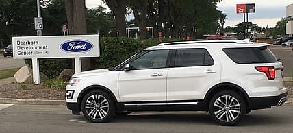 Ford Explorer 3 Row Suv