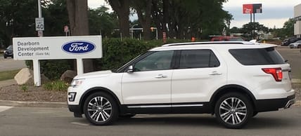 Ford Explorer 3 Row Suv