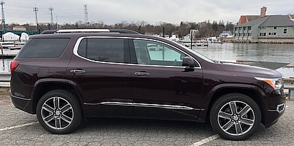 Gmc Acadia 3 Row Suv