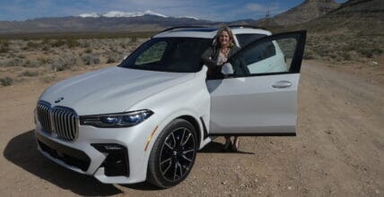 A Girls Guide To Cars | Bmw X7: The New Go-To For Red Carpets, 5-Star Valets And The After-School Pick-Up Lane - Bmw X7 Featured Image