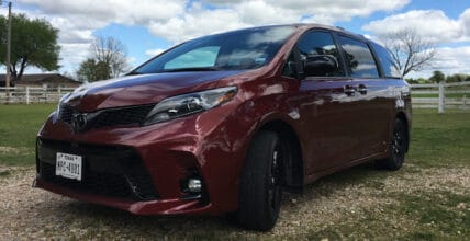 A Girls Guide To Cars | Used: 2020 Toyota Sienna: 8 Reasons Why The Minivan Is Still The King Of Family Vehicles - 2020 Toyota Sienna Minivan 29