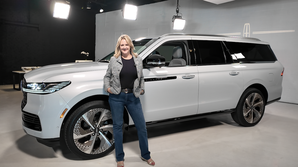 The Tech in the 2025 Lincoln Navigator Will Wow You, Until You See These New Luxury Details 4 Scotty Reiss With The 2025 Lincoln Navigator