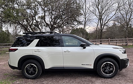 Notice The Tubular Roof Rack On The Nissan Pathfinder Rock Creek Edition