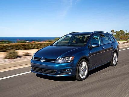A Girls Guide To Cars | 2015 Volkswagen Golf Sportwagen: Hopping Into Place - 2015 Volkswagen Golf Sportwagon Action 01 600 001